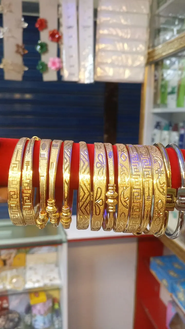 Gold Bangle Stack — image 1